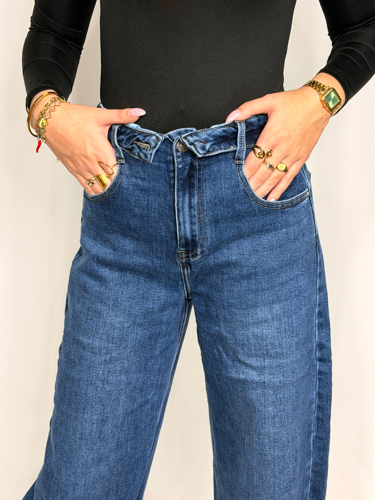 Jeans ballon à taille pliée
